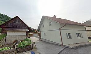 Подхом, Дом