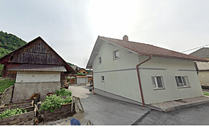 Подхом, Дом