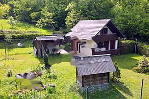 Равница, дом