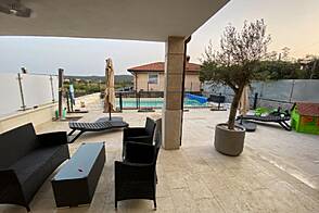 Здание, Паречаг