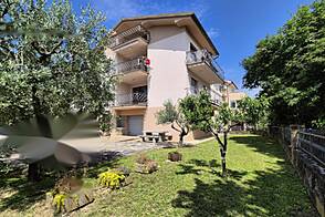 Дом с двумя этажами в Курте