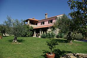 Жилище в Помяне