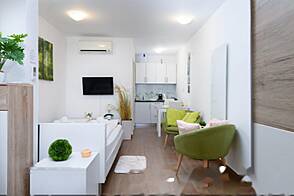 Квартира, балкон, крылечко