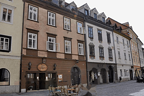 Трехкомнатная квартира в Старой Любляне