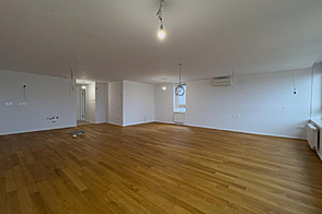 Квартира с двумя комнатами в Вежиграде