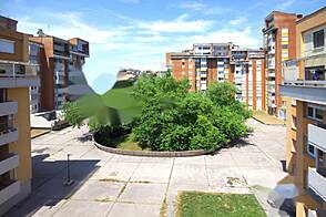 Квартира с 4,5 комнатами в районе Бежиград.