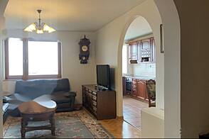 Квартира с тремя комнатами в Копере