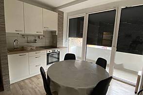 Квартира с четырьмя комнатами в Копере