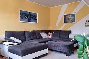 Квартира с тремя комнатами в Изоле