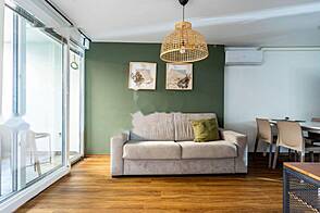 Квартира с тремя комнатами в Плавье