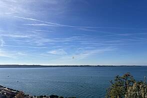 Квартира с четырьмя комнатами в Пиране