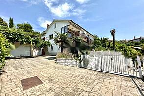 Трехкомнатная квартира в Портороже