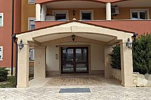 Квартира с тремя комнатами в Хрпелье