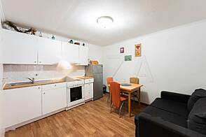 Квартира с тремя комнатами в Портороже