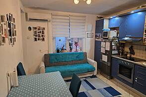 Квартира с двумя комнатами в Изоле