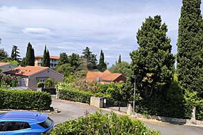 Квартира с четырьмя комнатами в Изоле