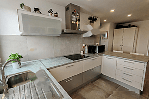 Квартира с пятью комнатами в Лучии