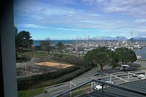 Квартира с одной комнатой в Изола