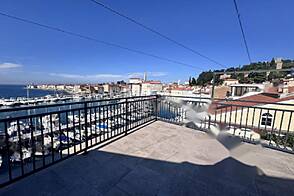 Квартира с тремя комнатами, Пиран