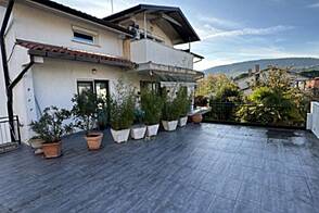 Трехкомнатная квартира на улице Новая Салара