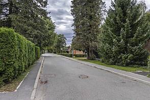 Здание с атриумом в Мурглях