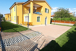 Дом с верандой в Хроватине