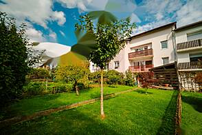 Врховцы: дом с террасой.