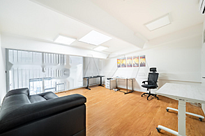 Помещение коммерческого назначения в Чрнучах.