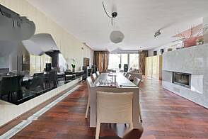 Трново: дом с террасой