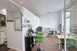 Здание коммерческого назначения Зупанчичева Яма