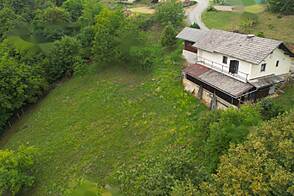 Жилище, Коньско, Боштань