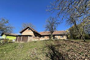 Здание в Чершаке