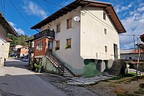 Уршна Села, Макуте, дом