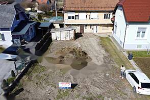 Здание, Птуй