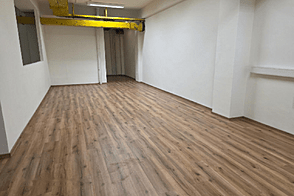 Торговая площадь в районе Бежиград