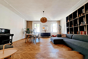 Квартира с тремя комнатами в центре