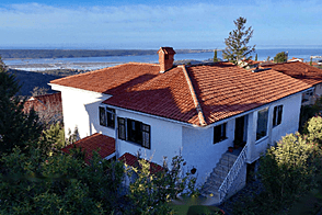 Дом Малья с двумя этажами