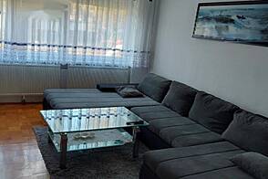 Квартира в Вевче с тремя комнатами.