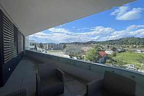 Трёхкомнатная квартира на улице Юрчковой