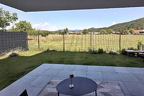 Дом с несколькими комнатами в Залоге