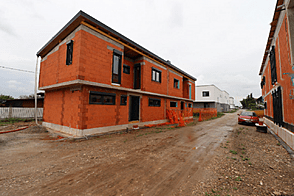 Дом Верхний Кашель, состоящий из двух квартир.