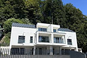 Трёхкомнатная квартира в Чрнуче