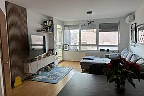 Четырехкомнатная квартира на Броду