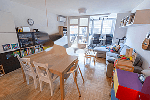 Квартира с двумя комнатами, расположенная в центре на улице Полянской.