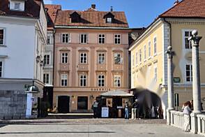 Дом, 3-комнатная Центр