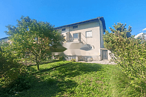 Здание с террасой Брод