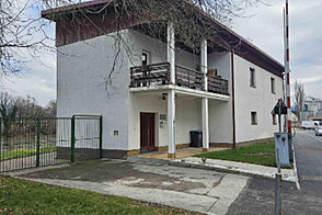 Жилище в Вевче