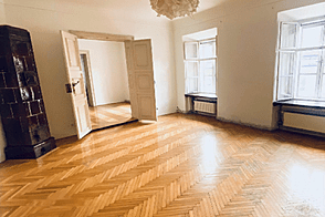 Квартира с четырьмя комнатами в Старой Любляне.