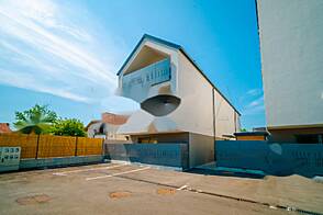 Дом на две семьи в Новом Ежица