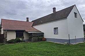 Жилище в Доманьшевцах